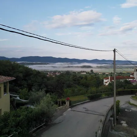 Apartma Pri Kovaciji * Sempas