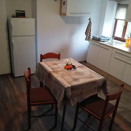 Apartma Pri Kovaciji Sempas